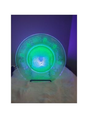 Westmoreland Green Vaseline Glass Grape & Leaf Woolworth Plate circa 1930-Glows!